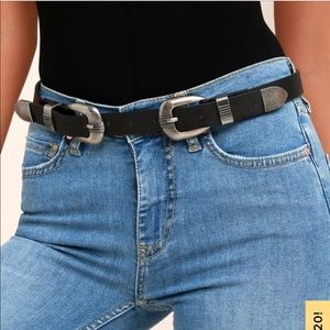 Antiqued silver double buckle belt